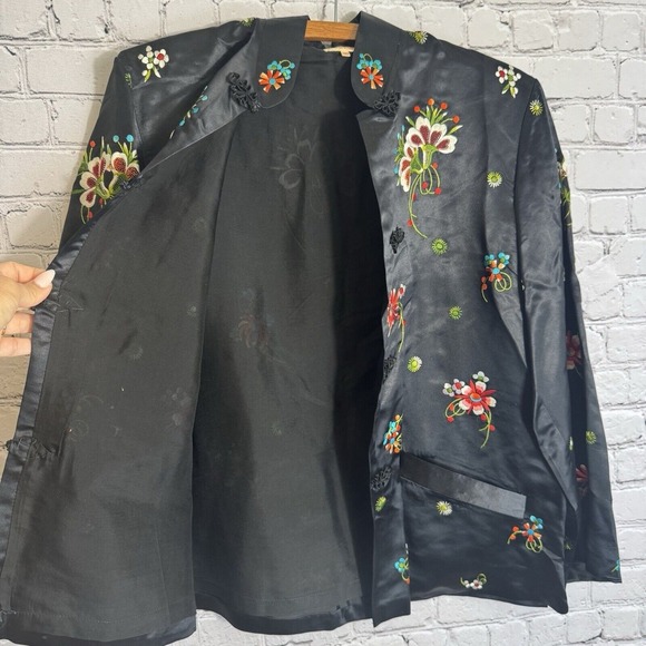 VTG Chinese Plum Blossoms Silk Hand Embroidery Floral Jacket Black Sz Medium/38 - Picture 9 of 11